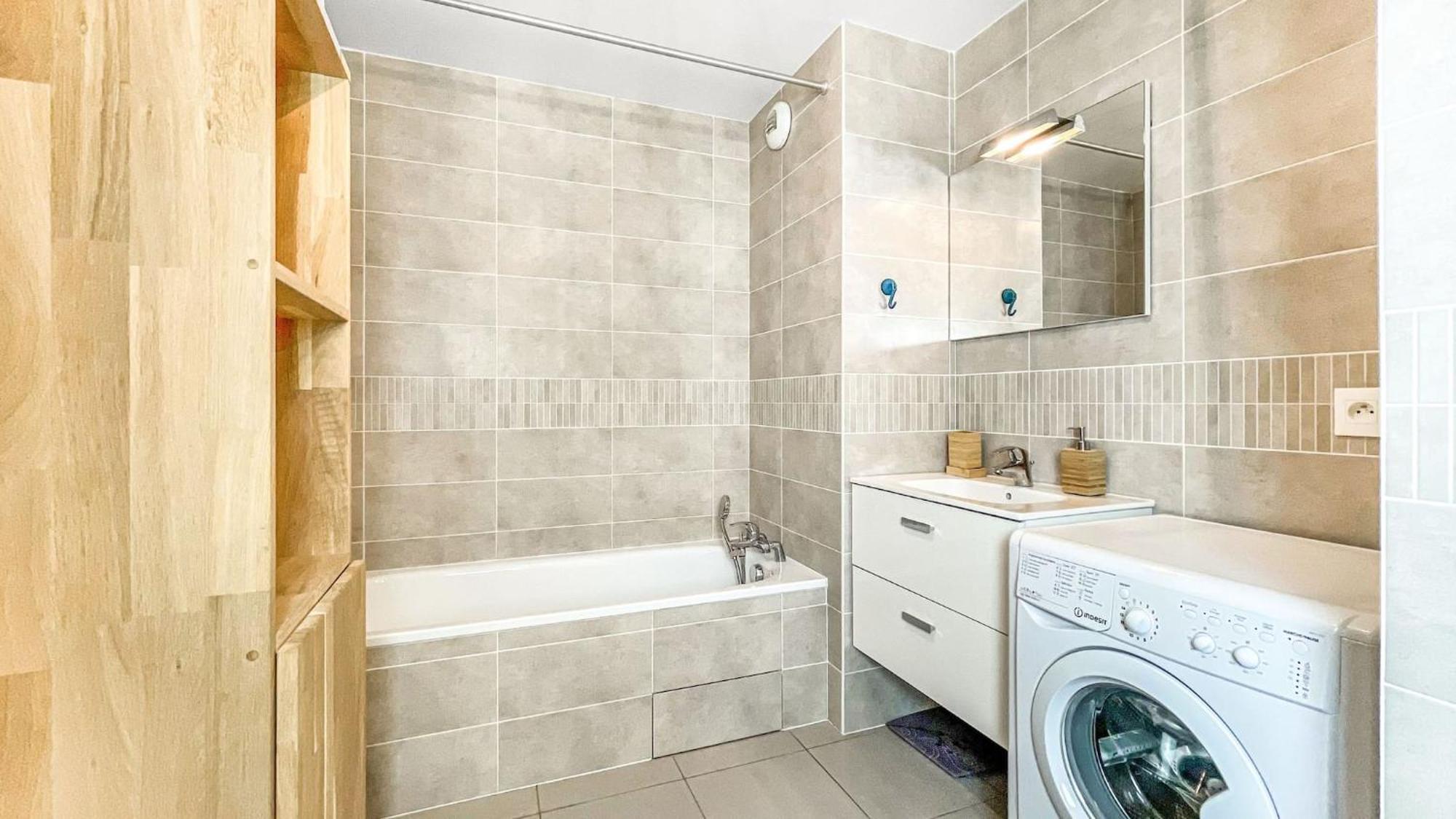 Homey Chloe - New - Parking Gratuit - Balcon Prive - Proche Geneve Annemasse Exterior foto